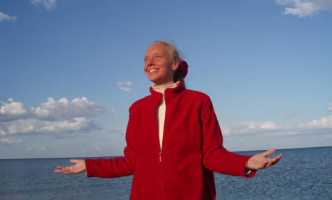 Запорожские солнцееды: Татьяна Жадан, солнцеед с 20 июня 2005 года - «Солнышко очищает и моё тело, и душу!»
